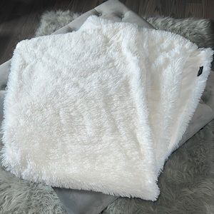 White throw